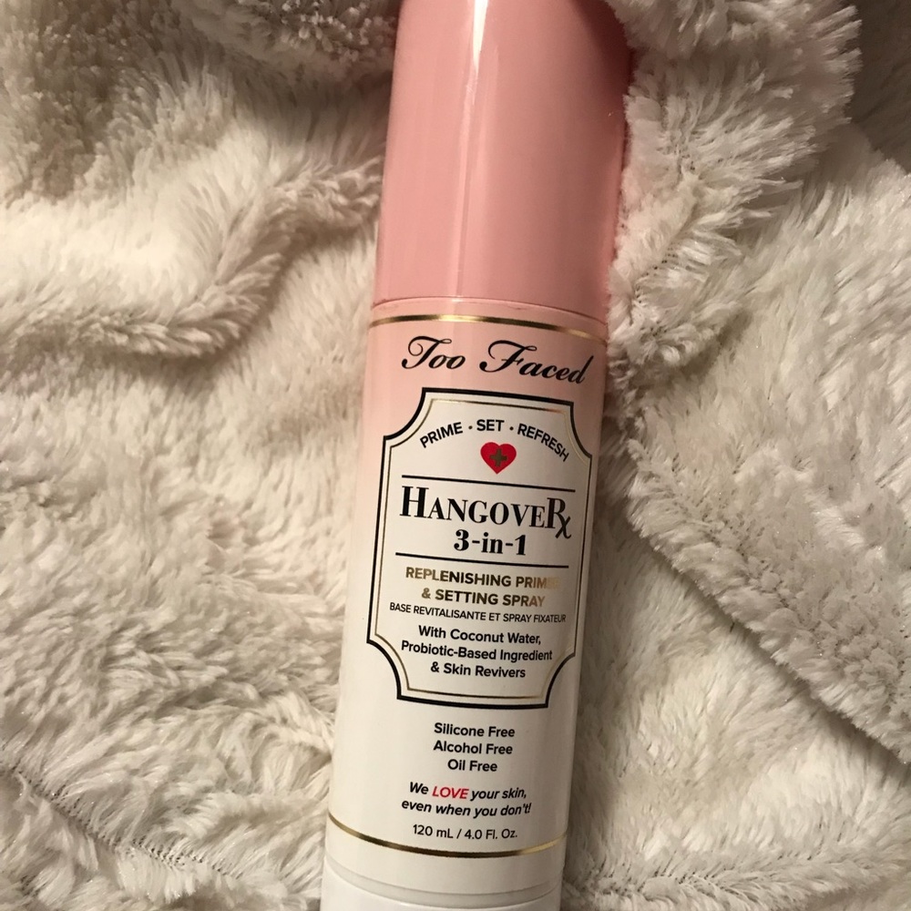 Too faced hangover Rx coconut setting spray